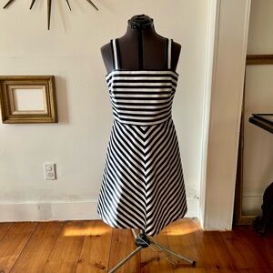 Michael Kors striped navy and white fitted dress size 8